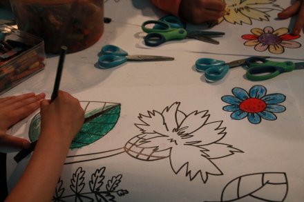 Fragmnet tworzenia wianków